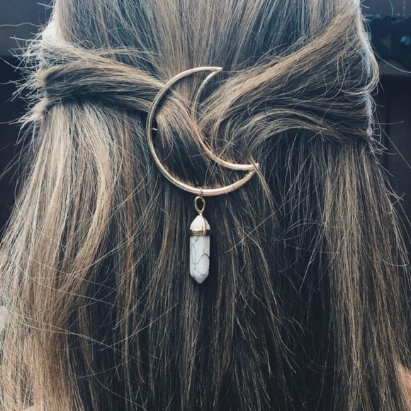 Accessories - Moon stone hair clip
